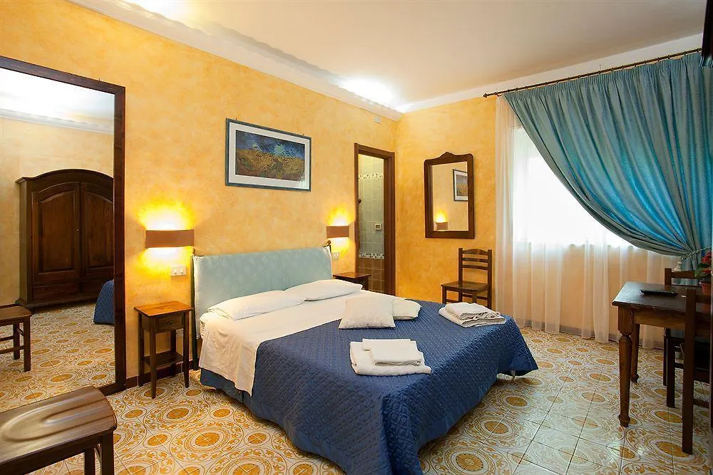 チーニジ クネシアス B＆B Bed & Breakfast